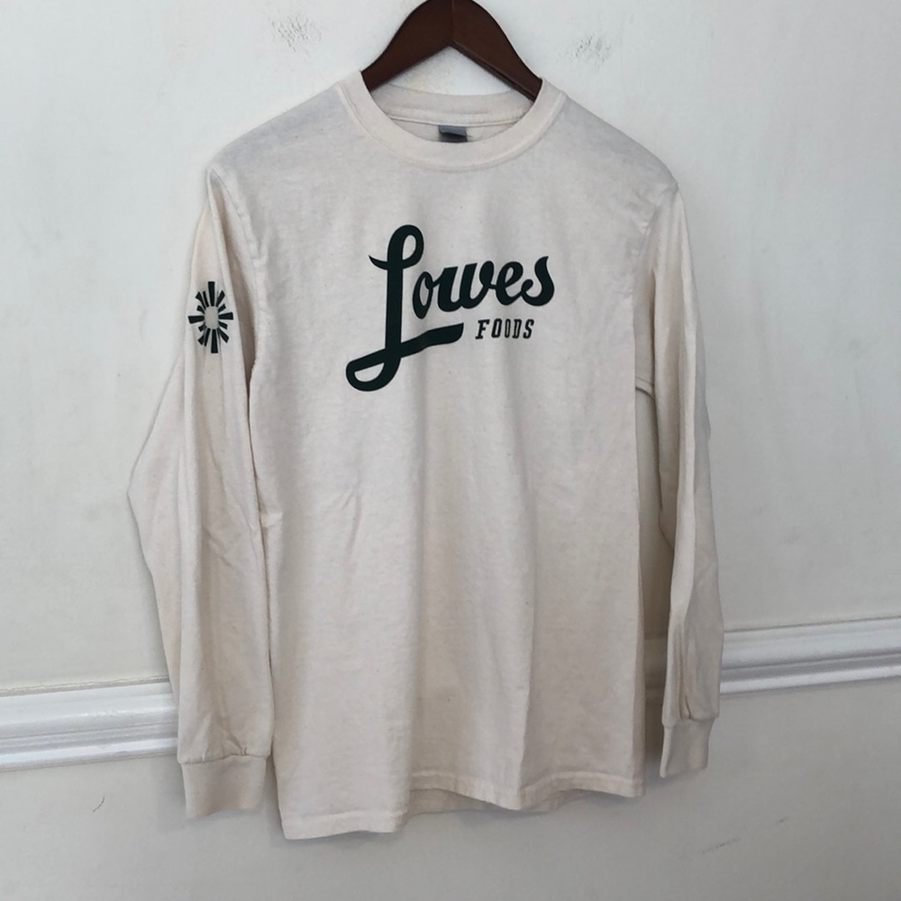 LOWES FOODS WOMENS/KIDS LONG SLEEVE SHIRT SMALL CREAM NWOT